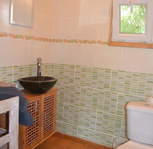 Oda ve Kahvaltı La Ferme De Cagnolle *